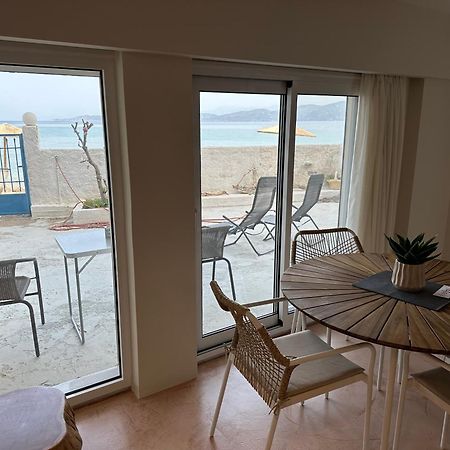 Apartamento Dolphins Corinto Exterior foto